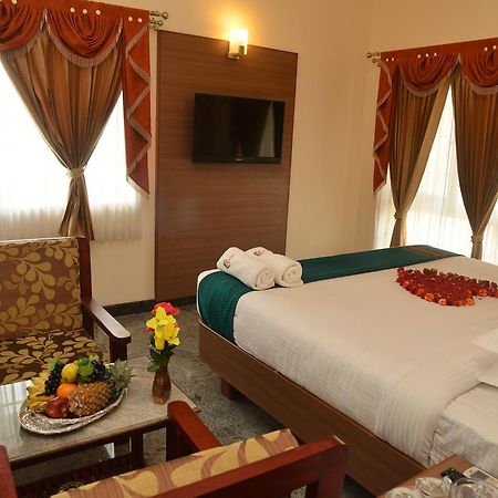 Sri Balaji Hotels Tiruchengodu Ngoại thất bức ảnh